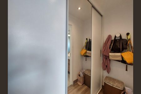 Apartamento à venda com 107m², 3 quartos e 2 vagas Apartamento à venda com 107m², 3 quartos e 2 vagasSuíte