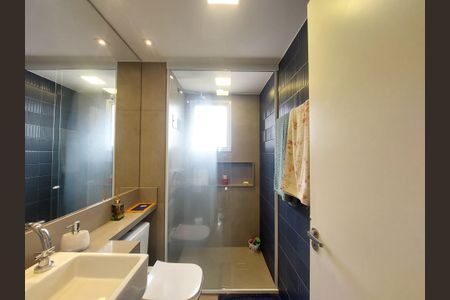 Apartamento à venda com 107m², 3 quartos e 2 vagas Apartamento à venda com 107m², 3 quartos e 2 vagasBanheiro da Suíte