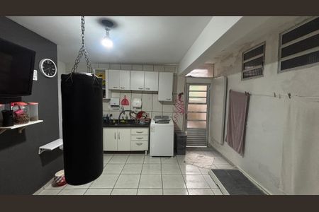 Casa à venda com 135m², 4 quartos e 1 vagaÁrea de Serviço