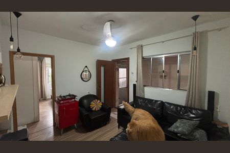 Casa à venda com 135m², 4 quartos e 1 vagaSala