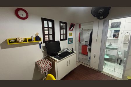 Casa à venda com 135m², 4 quartos e 1 vagaSuite