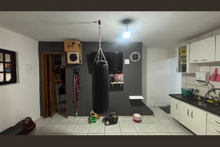 Casa à venda com 135m², 4 quartos e 1 vagaÁrea de Serviço