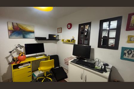 Casa à venda com 135m², 4 quartos e 1 vagaSuite