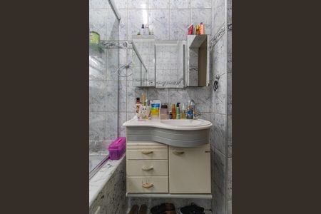 Casa para alugar com 226m², 3 quartos e 2 vagasBanheiro Suíte 