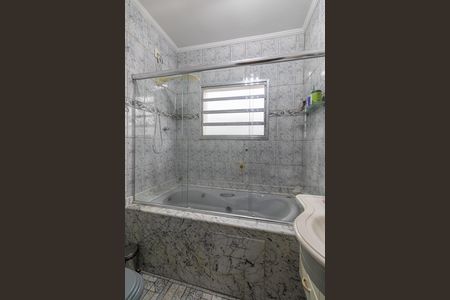 Casa para alugar com 226m², 3 quartos e 2 vagasBanheiro Suíte 