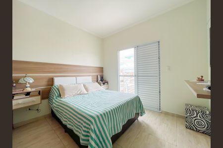 Casa à venda com 225m², 3 quartos e 3 vagasSuíte