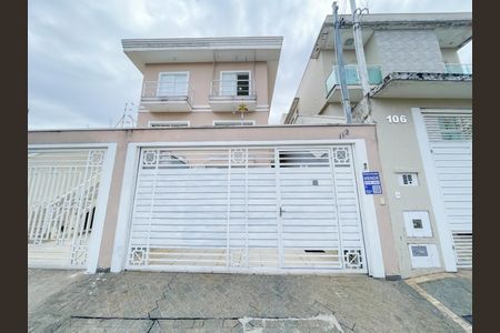 Casa à venda com 225m², 3 quartos e 3 vagasFachada