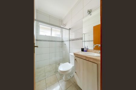 Casa à venda com 225m², 3 quartos e 3 vagasBanheiro 2