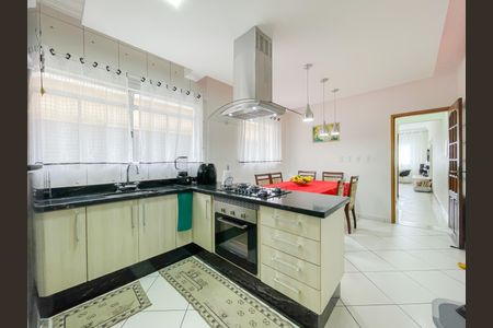 Casa à venda com 225m², 3 quartos e 3 vagasCopa e Cozinha