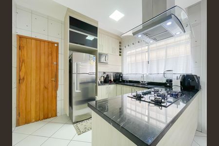 Casa à venda com 225m², 3 quartos e 3 vagasCopa e Cozinha