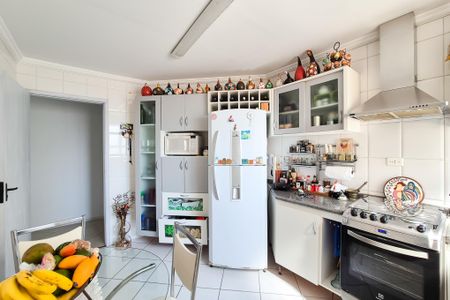 Apartamento para alugar com 200m², 3 quartos e 4 vagasCozinha - Armários