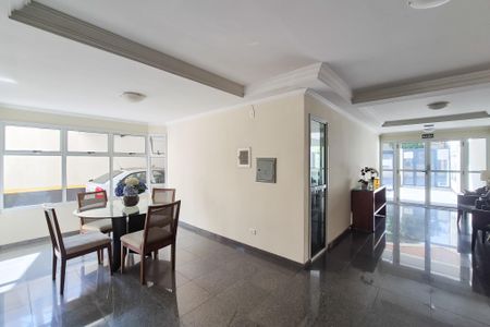 Apartamento para alugar com 200m², 3 quartos e 4 vagasÁrea comum - hall