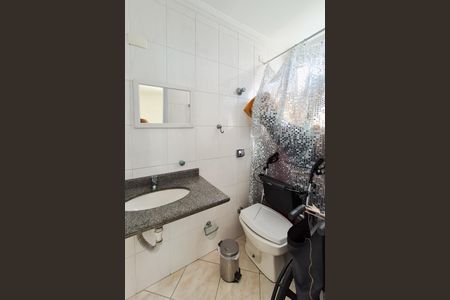 Apartamento para alugar com 200m², 3 quartos e 4 vagasÁrea gourmet - banheiro