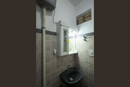 Casa para alugar com 53m², 1 quarto e sem vaga Casa para alugar com 53m², 1 quarto e sem vagaBanheiro