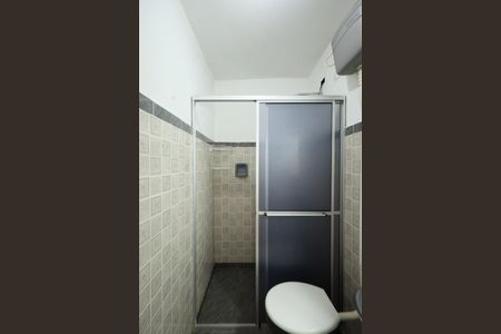 Banheiro de casa para alugar com 1 quarto, 53m² em Vila Imperio, São Paulo