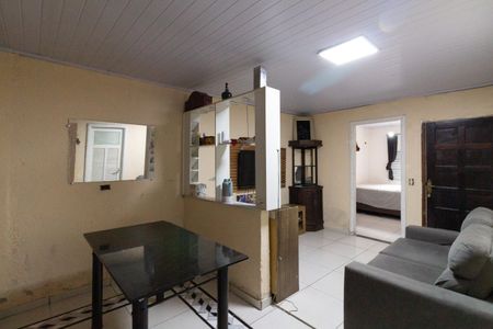 Sala de casa para alugar com 2 quartos, 51m² em Jardim Celeste, São Paulo