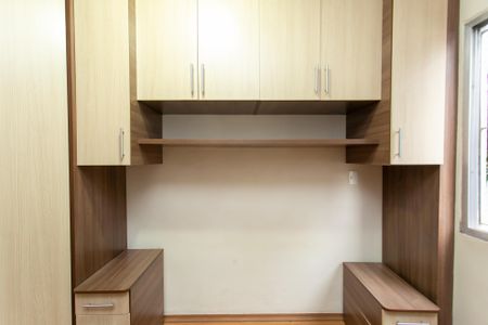 Quarto 1  de apartamento para alugar com 2 quartos, 48m² em Conjunto Residencial José Bonifácio, São Paulo