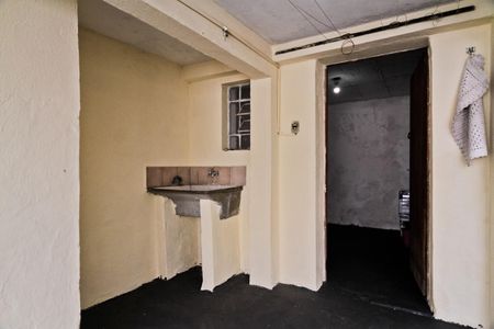 Casa para alugar com 80m², 2 quartos e 1 vagaÁrea de Serviço