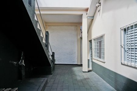 Casa para alugar com 80m², 2 quartos e 1 vagaÁrea externa