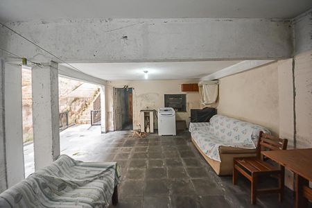 Casa à venda com 221m², 3 quartos e 3 vagasÁrea de Serviço