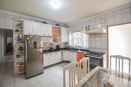 Casa à venda com 221m², 3 quartos e 3 vagasCozinha