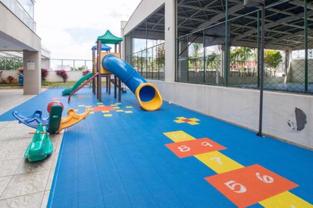 Apartamento para alugar com 96m², 2 quartos e 2 vagasÁrea comum - Playground