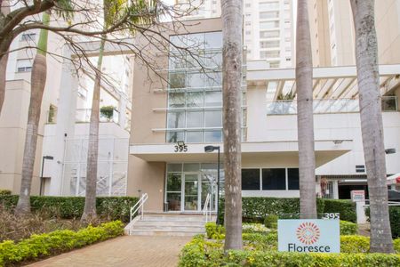 Apartamento para alugar com 96m², 2 quartos e 2 vagasFachada