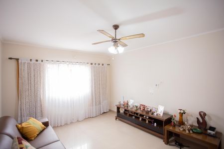 SALA de apartamento à venda com 2 quartos, 85m² em Vila Vitorio Mazzei, São Paulo