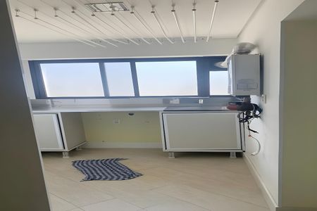 Apartamento para alugar com 3 quartos, 130m² em Jardim Santo Antonio, Poá