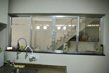 Casa à venda com 120m², 2 quartos e 3 vagasCozinha 
