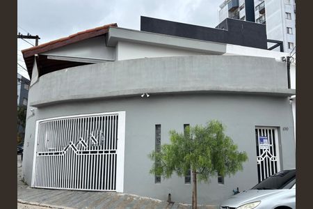 Casa à venda com 120m², 2 quartos e 3 vagasFachada 