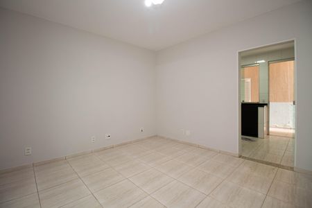 Sala de casa para alugar com 2 quartos, 80m² em Vila Planalto, Brasília