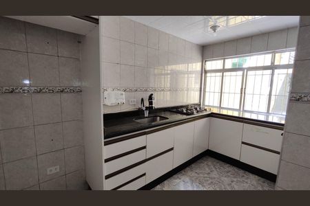 Casa para alugar com 750m², 2 quartos e 1 vaga Casa para alugar com 750m², 2 quartos e 1 vagaCozinha