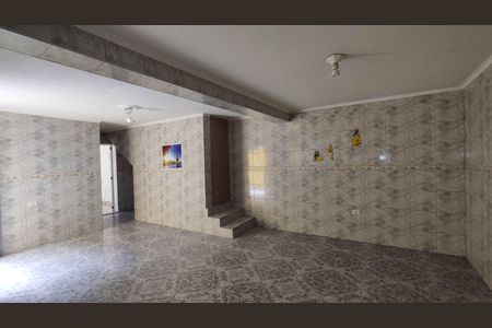 Casa para alugar com 750m², 2 quartos e 1 vaga Casa para alugar com 750m², 2 quartos e 1 vagaSala de estar e jantar