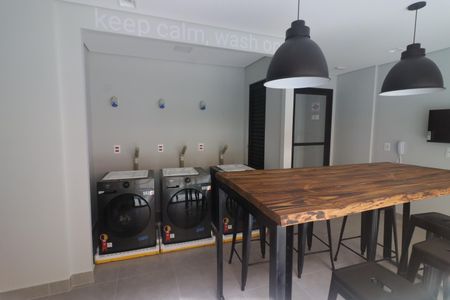 Apartamento para alugar com 38m², 2 quartos e 1 vagaÁrea comum - Lavanderia