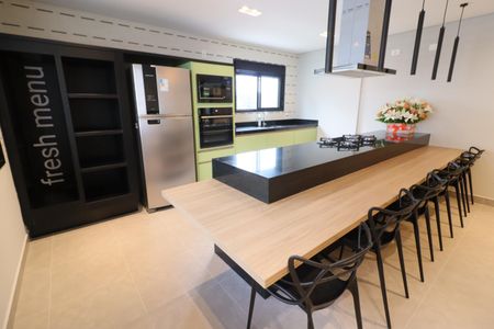 Apartamento para alugar com 38m², 2 quartos e 1 vagaÁrea comum - Salão de festas