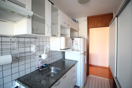 Apartamento à venda com 58m², 2 quartos e 2 vagasCozinha