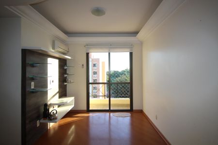 Sala de apartamento à venda com 2 quartos, 58m² em Jardim Carvalho, Porto Alegre