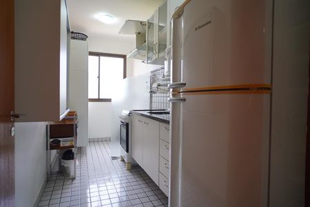 Apartamento à venda com 54m², 2 quartos e 2 vagasCozinha 