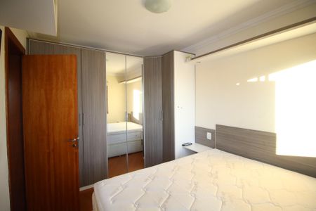 Apartamento à venda com 58m², 2 quartos e 2 vagasQuarto 2