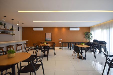 Apartamento para alugar com 47m², 2 quartos e 1 vagaÁrea comum - Salão de festas