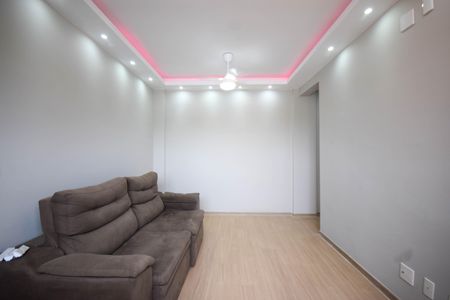 Sala de apartamento para alugar com 2 quartos, 47m² em Taquara, Rio de Janeiro