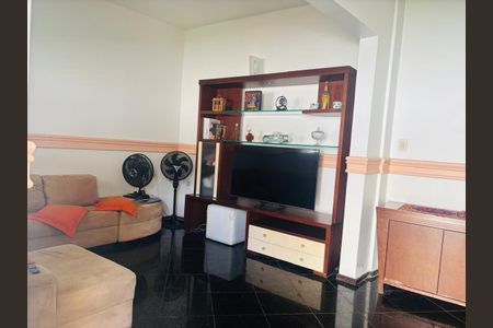 Sala de casa para alugar com 2 quartos, 120m² em Corte Oito, Duque de Caxias