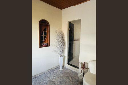 Casa para alugar com 120m², 2 quartos e 2 vagasSala