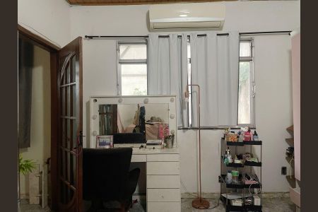 Casa para alugar com 120m², 2 quartos e 2 vagasQuarto