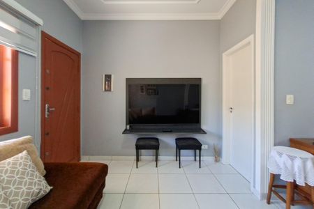 Casa de condomínio para alugar com 123m², 3 quartos e 2 vagasSala