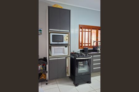 Casa de condomínio para alugar com 123m², 3 quartos e 2 vagasCozinha 