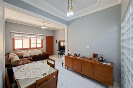 Casa de condomínio para alugar com 123m², 3 quartos e 2 vagasSala