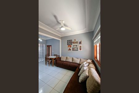 Casa de condomínio para alugar com 123m², 3 quartos e 2 vagasSala