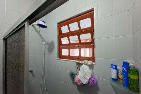 Casa de condomínio para alugar com 123m², 3 quartos e 2 vagasBanheiro 